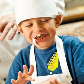 Falstaff Junior Kekse backen mit Kinder Demel Backstube